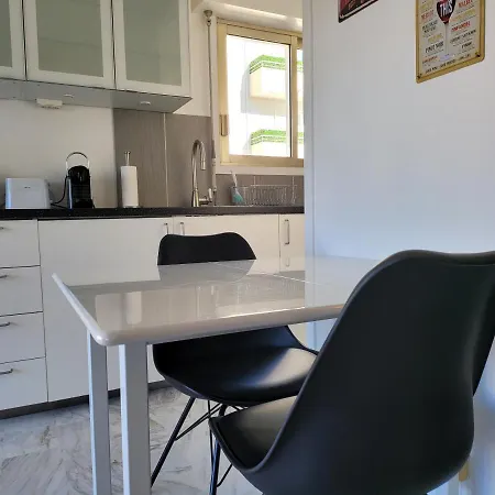 Le Navarre Studio *