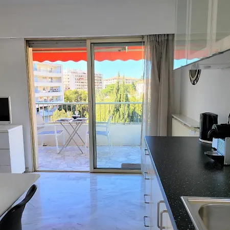 Le Navarre Studio Cannes